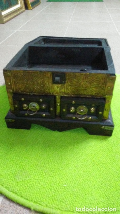 Antig&uuml;edades: ARC&Oacute;N ANTIGUO DE MADERA Y BRONCE - Foto 16