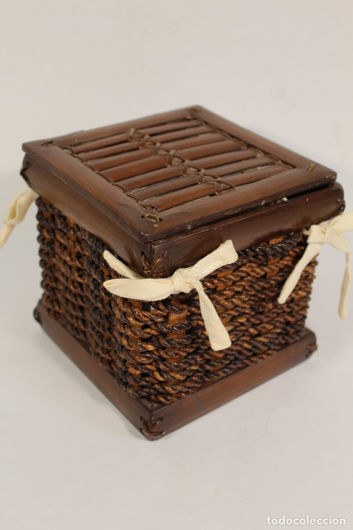 Antig&uuml;edades: caja de cordelillo y bamb&uacute; - Foto 3