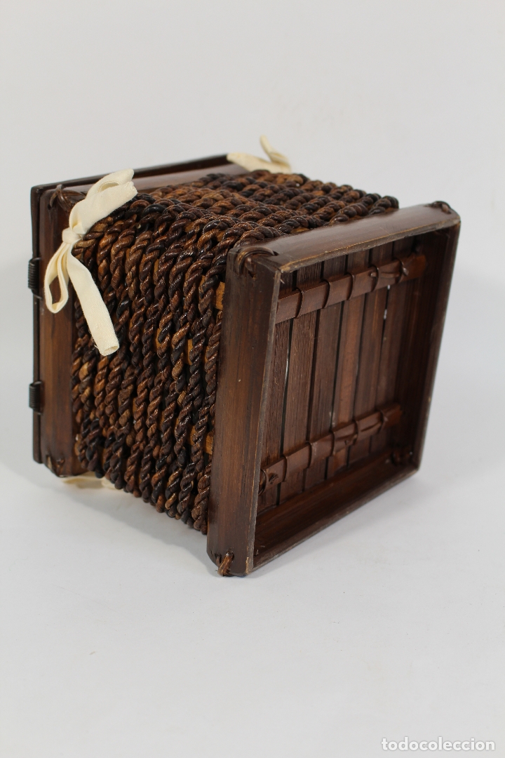 Antig&uuml;edades: caja de cordelillo y bamb&uacute; - Foto 5