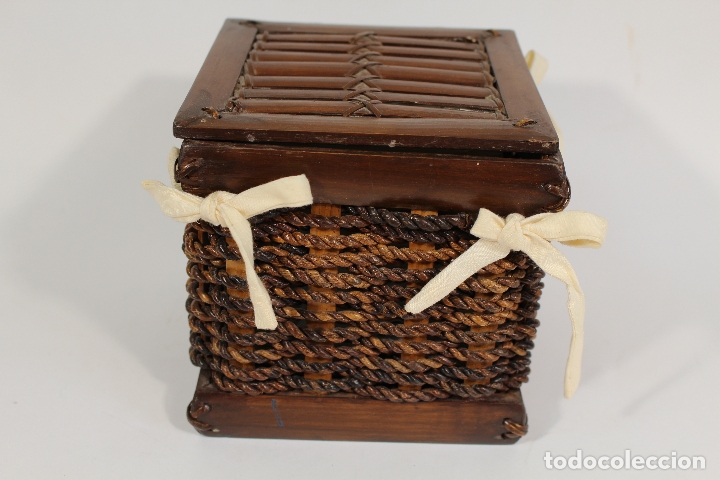 Antig&uuml;edades: caja de cordelillo y bamb&uacute; - Foto 1
