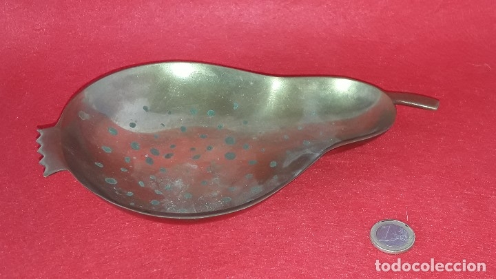 Antig&uuml;edades: CUENCO DE BRONCE EN FORMA DE PERA - Foto 1