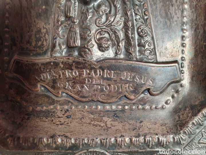 Antig&uuml;edades: PLACA EN RELIEVE DE NUESTRO PADRE JESUS DEL GRAN PODER CON BA&Ntilde;O DE PLATA - Foto 6