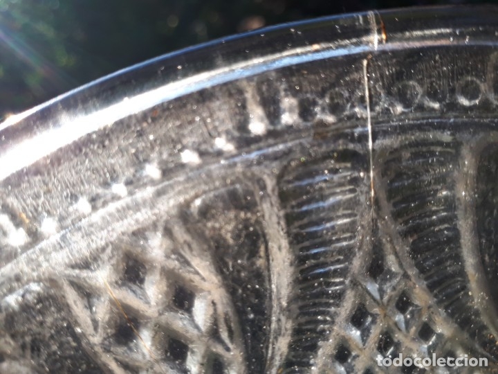 Antig&uuml;edades: antiguo plato de cristal - Foto 3