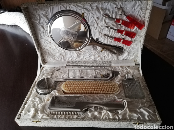 Antig&uuml;edades: Conjunto peinador de tocador - Foto 1