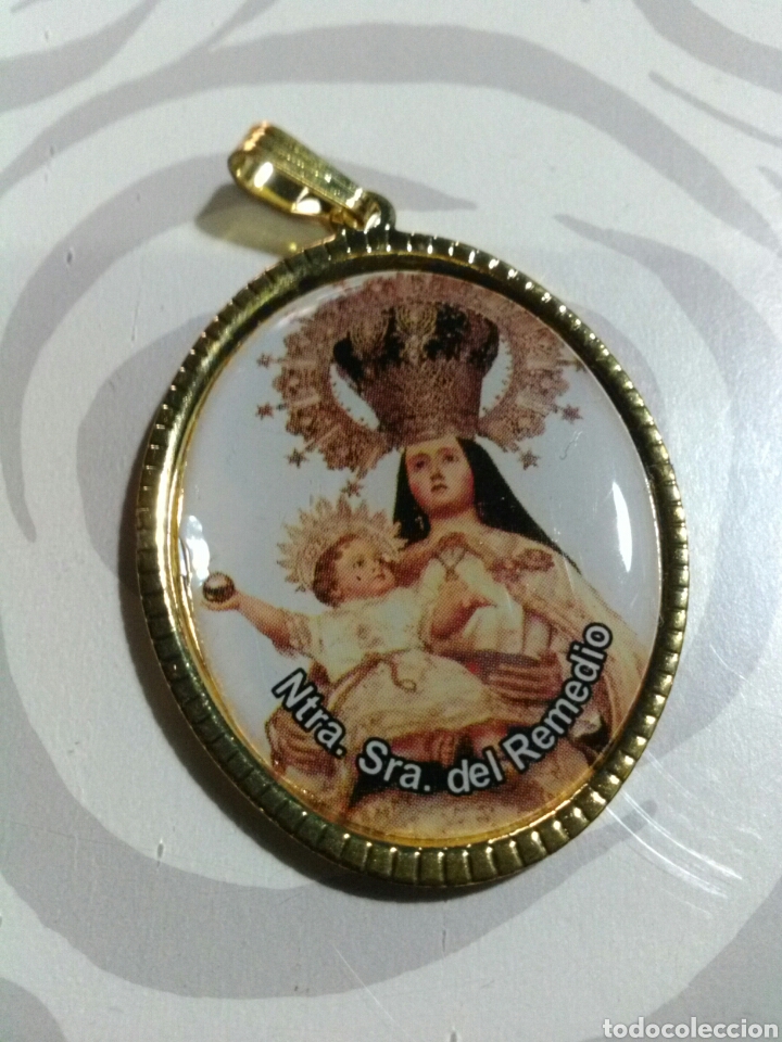 Antig&uuml;edades: Nuestra Se&ntilde;ora del Remedio. Medalla - Foto 1