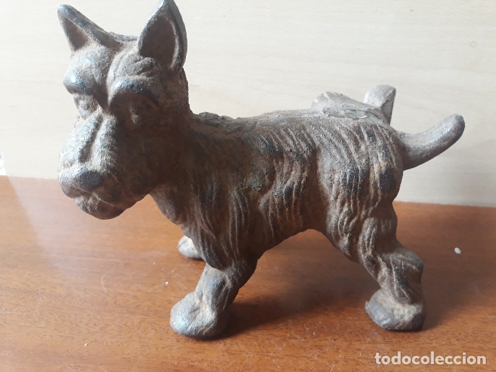 Antiguidades: Figura hierro fundido perro terrier pata levantada orinando