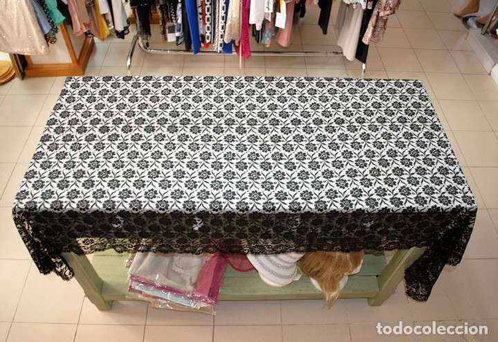 Antig&uuml;edades: MANTILLA NEGRA DE BLONDA - Foto 3