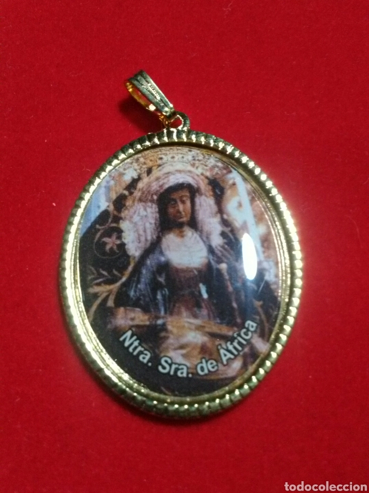 Antig&uuml;edades: Virgen de &Aacute;frica. Medalla - Foto 1