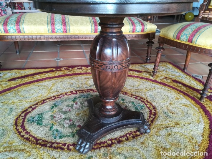 Antig&uuml;edades: Mesa auxiliar - Foto 2