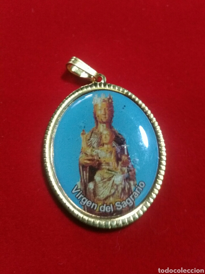 Antig&uuml;edades: Medalla Virgen del SAGRARIO - Foto 1