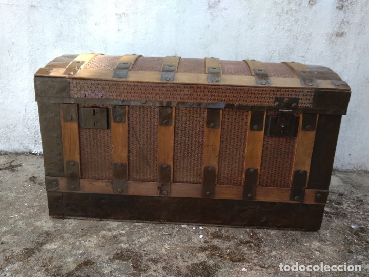 Antig&uuml;edades: BA&Uacute;L EN MADERA Y CHAPA - ANTIGUO - Foto 4
