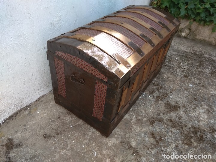 Antig&uuml;edades: BA&Uacute;L EN MADERA Y CHAPA - ANTIGUO - Foto 6