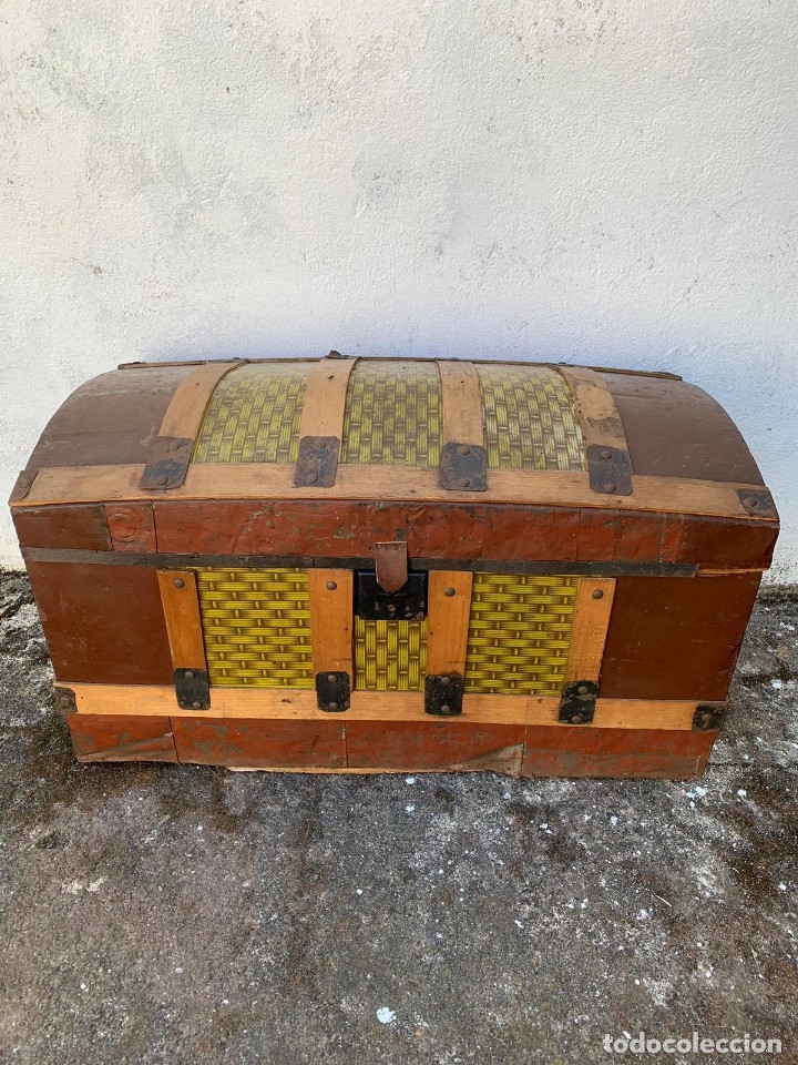 Antig&uuml;edades: BA&Uacute;L DE MADERA Y CHAPA - ANTIGUO - Foto 1