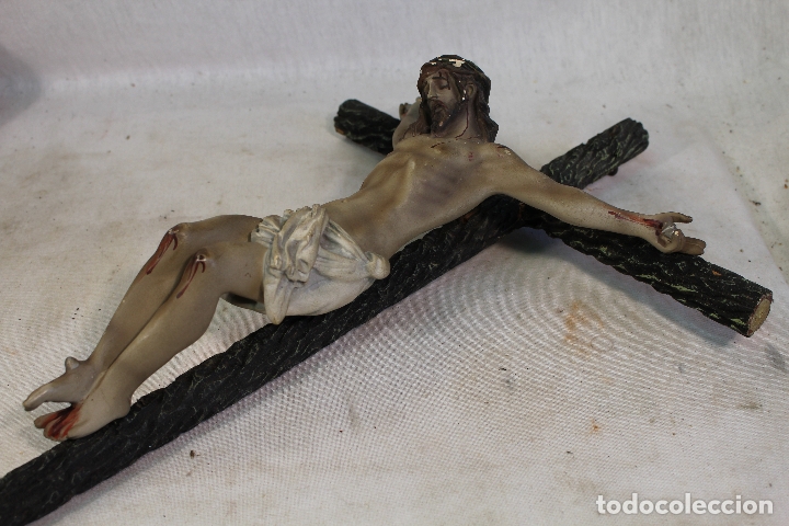 Antig&uuml;edades: cristo en la cruz de estuco y madera - Foto 6
