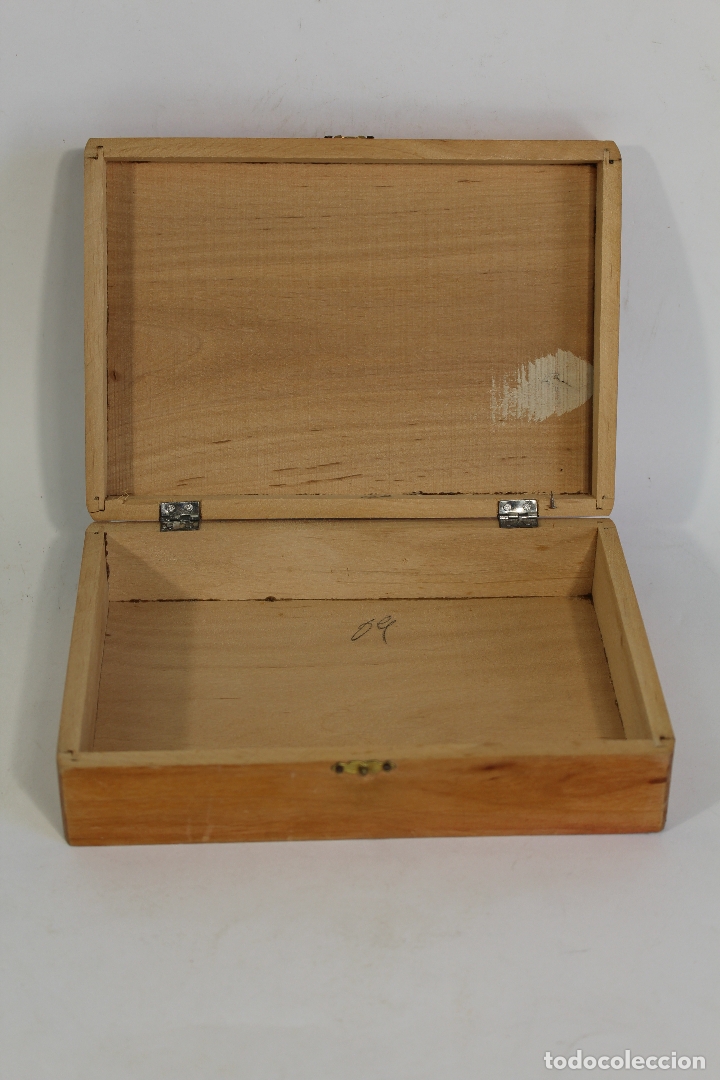 Antig&uuml;edades: caja de madera con geishas - Foto 5