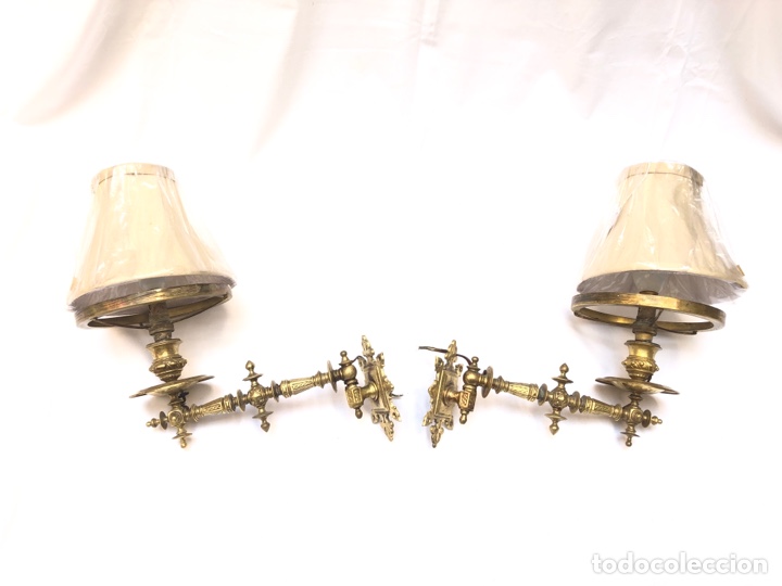 Antig&uuml;edades: Aplique de piano, bronce siglo XIX - Foto 1