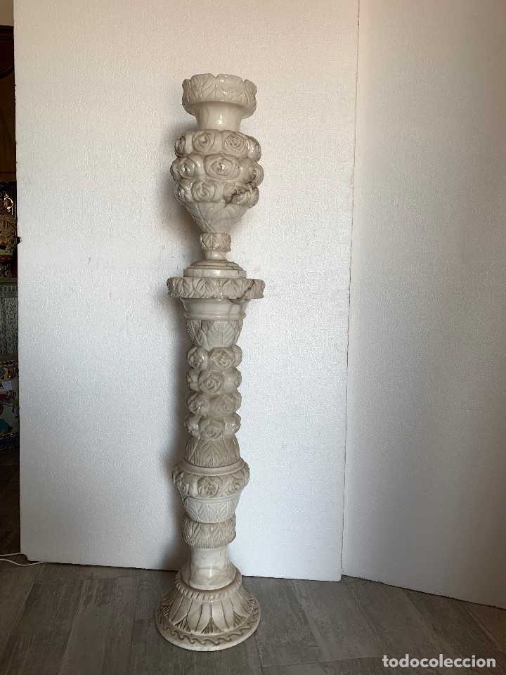 Antig&uuml;edades: COLUMNA CON JARRON DE ALABASTRO - Foto 2