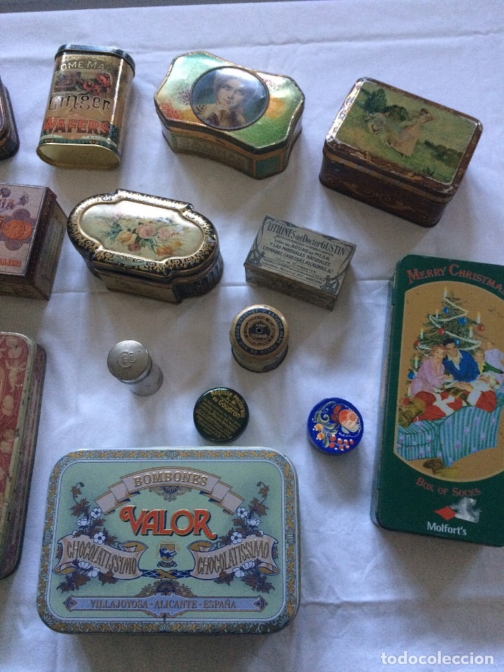 Antig&uuml;edades: 18 cajas antiguas de lat&oacute;n - Foto 10
