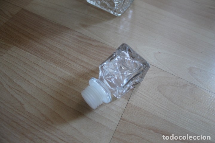 Antig&uuml;edades: LICORERA BOTELLA CRISTAL TALLADA - Foto 2