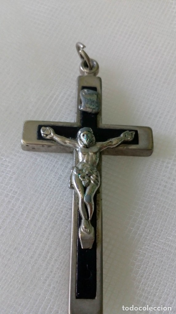 Antig&uuml;edades: Cruz de metal y madera - Foto 2