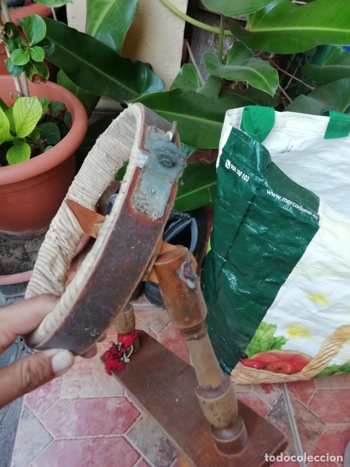 Antig&uuml;edades: Antiguo bastidor para bordar madera - Foto 2