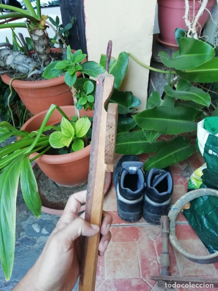 Antig&uuml;edades: Antigua percha infantil. - Foto 2