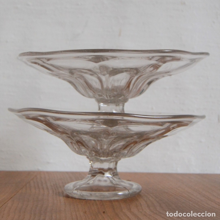 Oggetti Antichi: PAREJA DE FRUTEROS DE CRISTAL * CENTROS DE VIDRIO * DIAMETRO 18CM