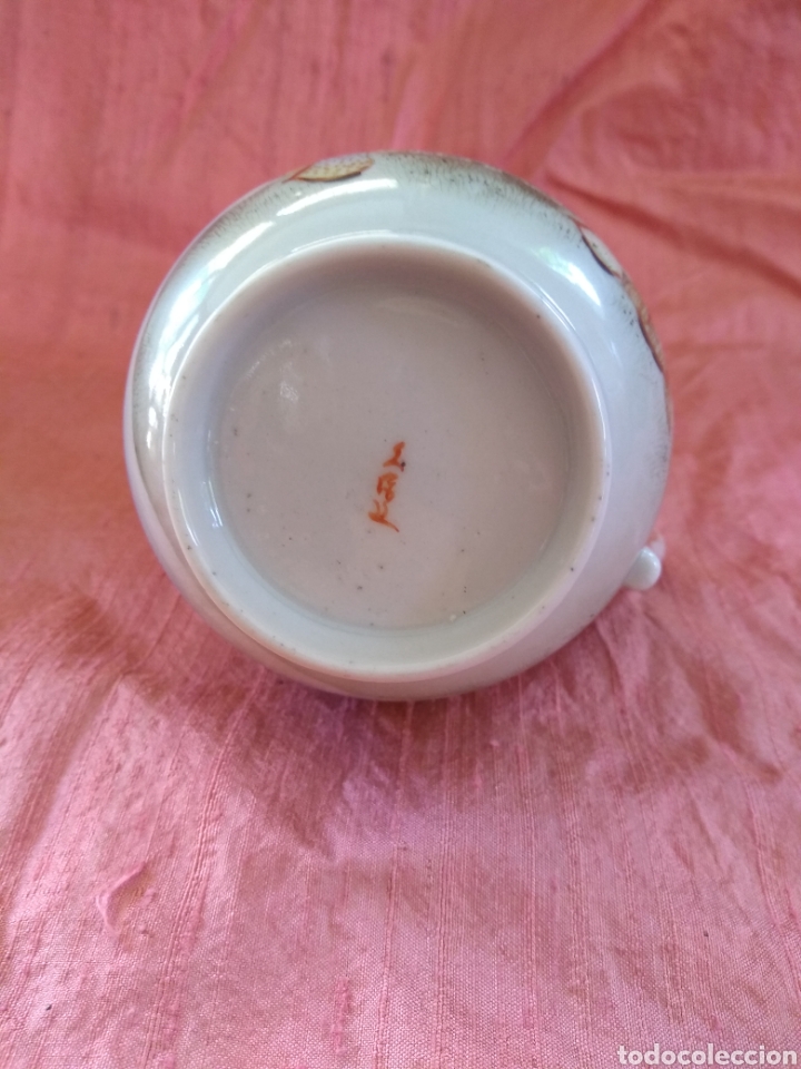 Antig&uuml;edades: Lechera porcelana kutani - Foto 5