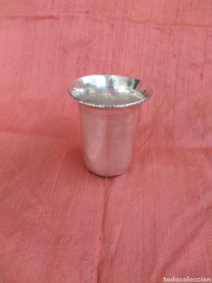 Antig&uuml;edades: Vasito de plata . Iniciales P A - Foto 4