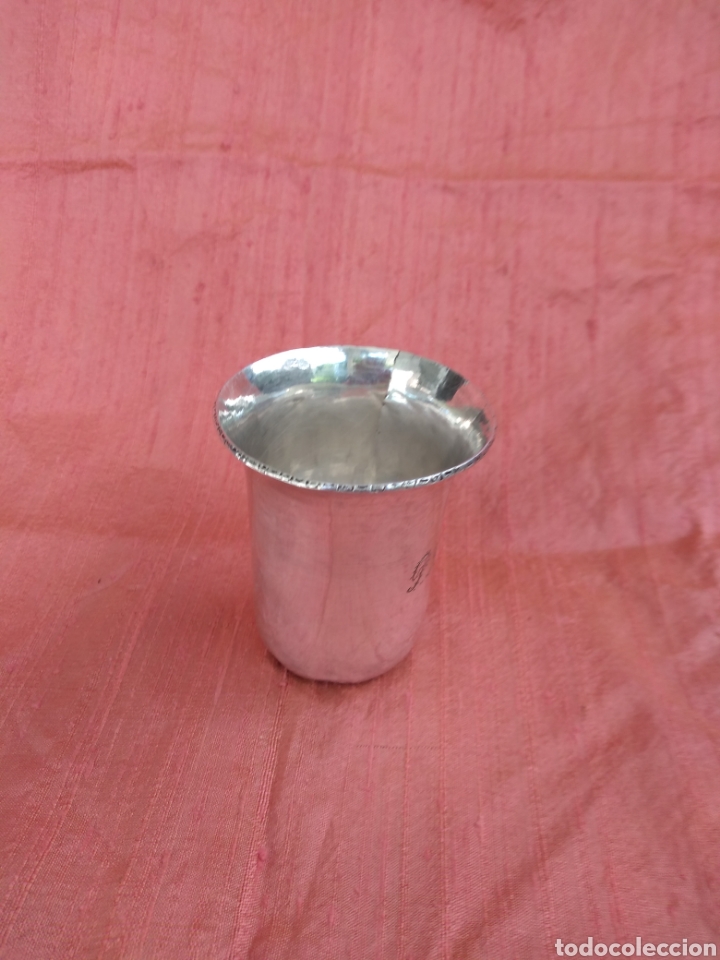 Antig&uuml;edades: Vasito de plata . Iniciales P A - Foto 5