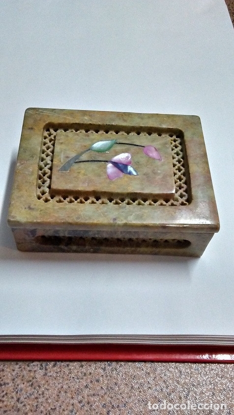 Antig&uuml;edades: CAJITA DE M&Aacute;RMOL CALADO - Foto 1