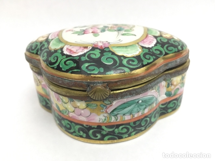 Antig&uuml;edades: Caja de porcelana oriental - Foto 1