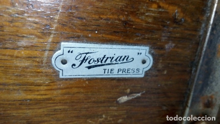 Antig&uuml;edades: PRENSA DE CORBATA FOSTRIAN. TIE PRESS - Foto 2