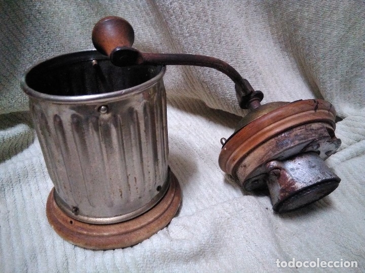Antig&uuml;edades: Antiguo molinillo de cafe - Foto 3
