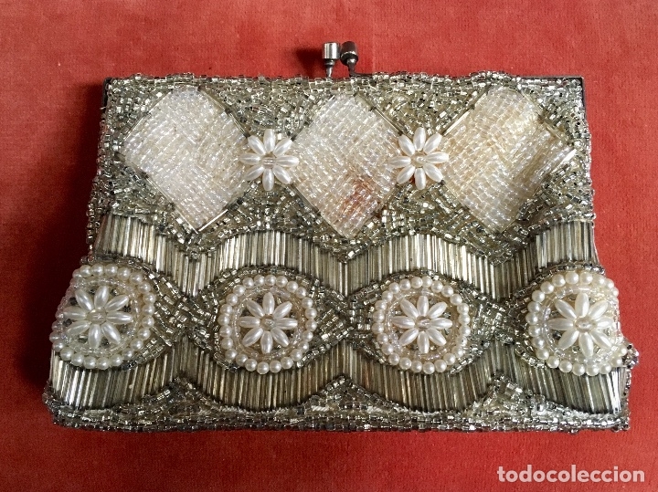 Antig&uuml;edades: Bolso decorado con cristales - Foto 1
