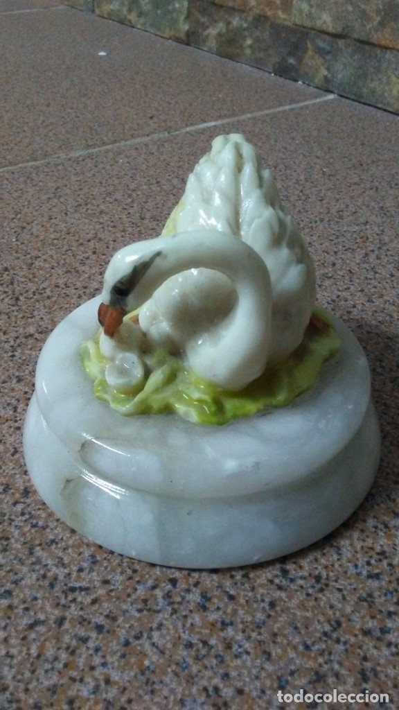 Antig&uuml;edades: PEANA CON CISNE - Foto 2