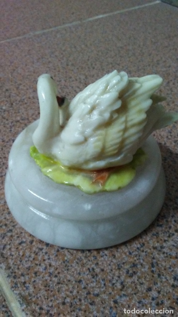 Antig&uuml;edades: PEANA CON CISNE - Foto 3