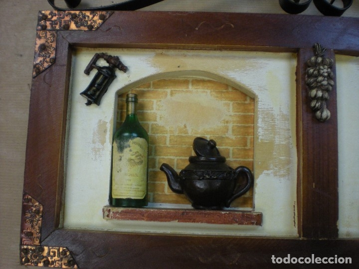 Antig&uuml;edades: BODEGON HECHO EN MADERA PARA COLGAR 40X30CM - Foto 3