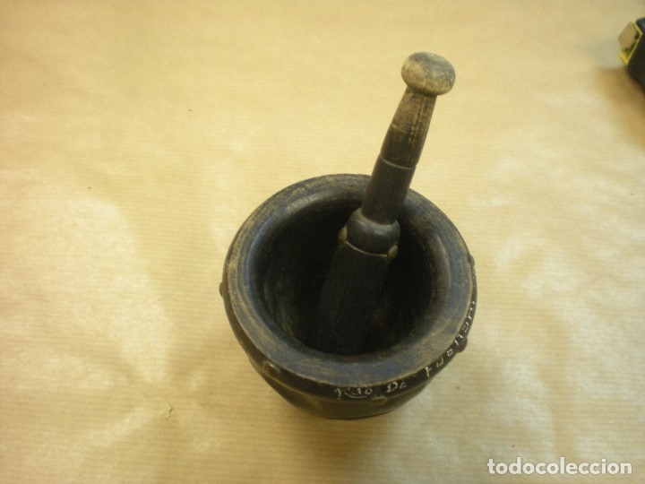 Antig&uuml;edades: ALMIREZ EN MADERA Y TACHUELAS H9CM D8CM - Foto 2