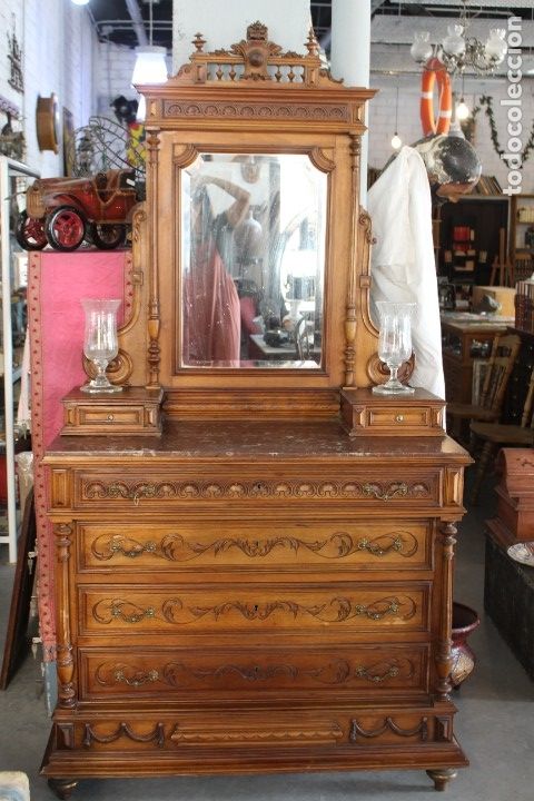 Antig&uuml;edades: C&oacute;moda con espejo realizada en Roble , siglo XIX. - Foto 1