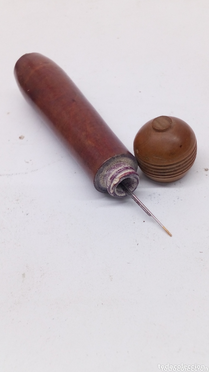 Antig&uuml;edades: Fundas de alfileres de madera - Foto 1