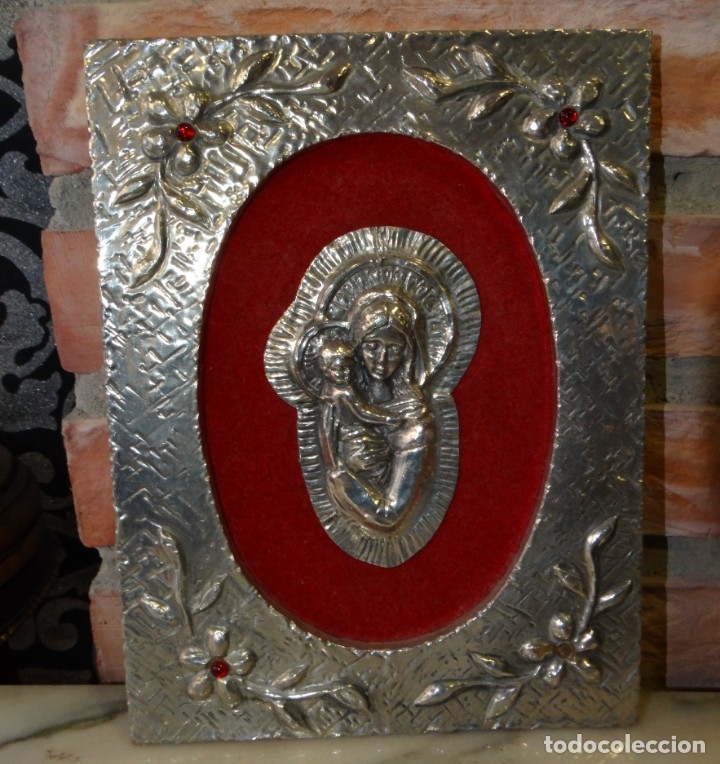 Antig&uuml;edades: CUADRO VIRGEN Y NI&Ntilde;O DE ESTA&Ntilde;O REPUJADO - Foto 1
