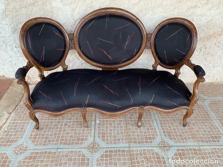 Antig&uuml;edades: ANTIGUO SOFA ISABELINO EN MADERA DE NOGAL - Foto 2