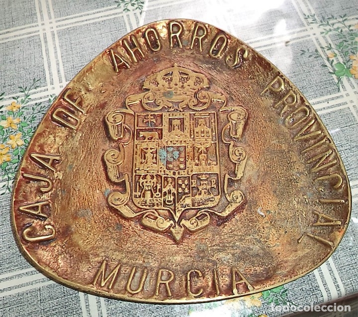 Antiques: GRAN PLACA DE BRONCE CON ESCUDO DE MURCIA GINES LOPEZ EL CAMPANERO 20 CM DE DI&Aacute;METRO