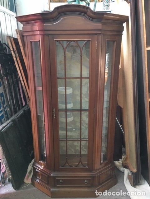 Antig&uuml;edades: VITRINA ALTA DE MADERA - Foto 1