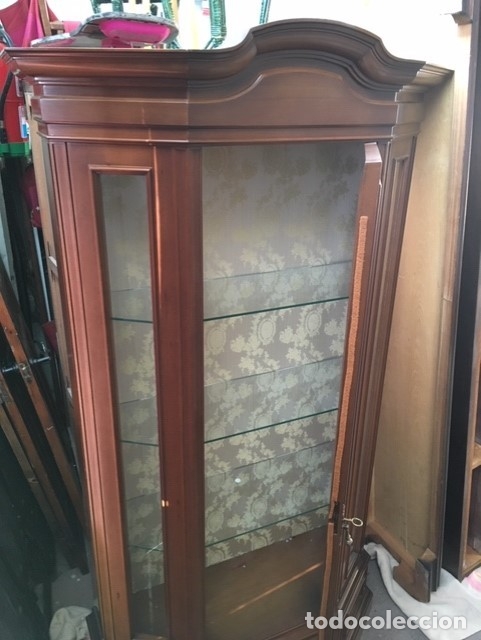 Antig&uuml;edades: VITRINA ALTA DE MADERA - Foto 2