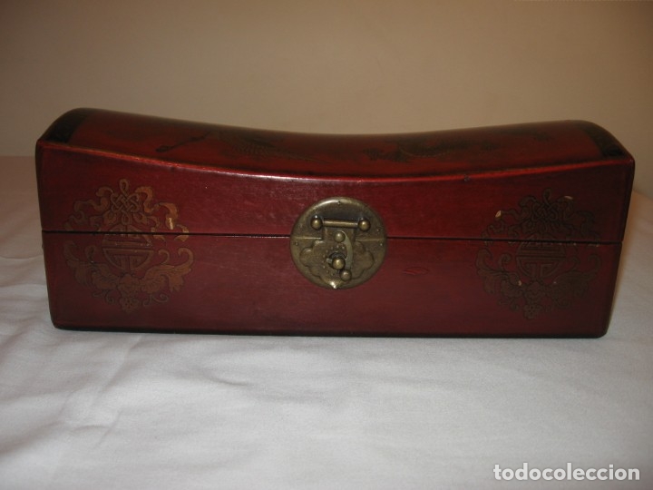 Antig&uuml;edades: Caja con decoraci&oacute;n de tem&aacute;tica china - Foto 1