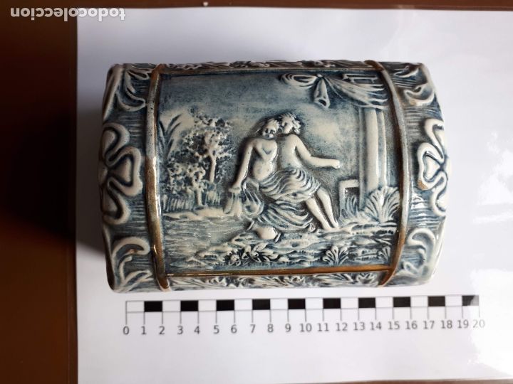 Antig&uuml;edades: Caja porcelana R. Capodimonte - Foto 2