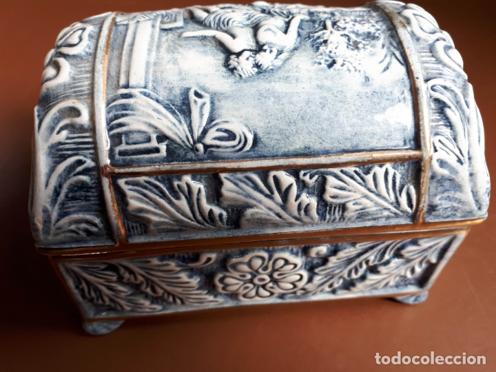 Antig&uuml;edades: Caja porcelana R. Capodimonte - Foto 11