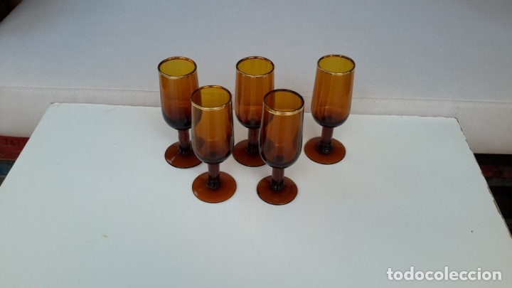 Antig&uuml;edades: Juego de 5 copas antiguas - Foto 1